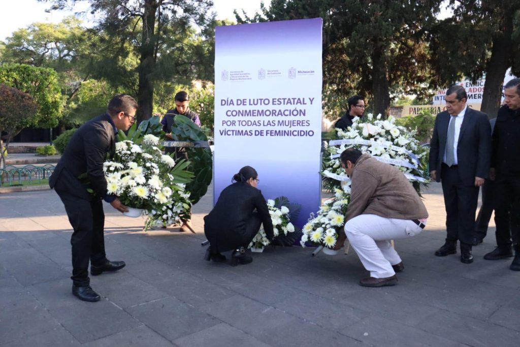 Mujer Seimujer Se Une A La Conmemoraci N De Las V Ctimas De